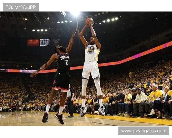 圣诞火箭与雷霆精彩对决视频回顾全场高光时刻与精彩瞬间分析